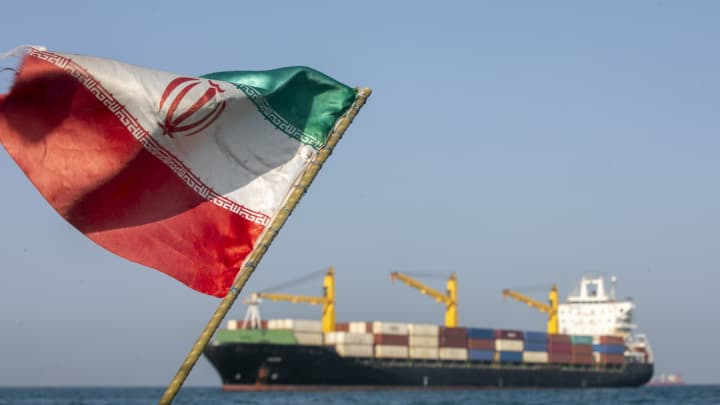 dau-wti-iran-my